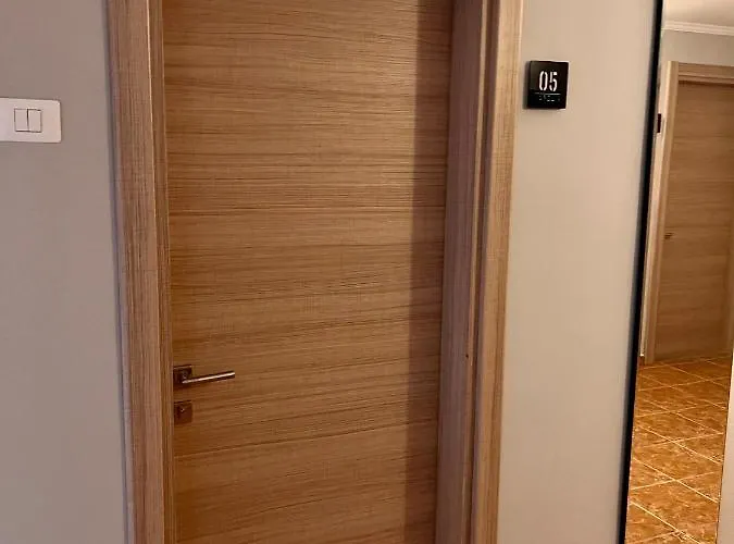 Gasthuis Pensiunea Karelia 3*